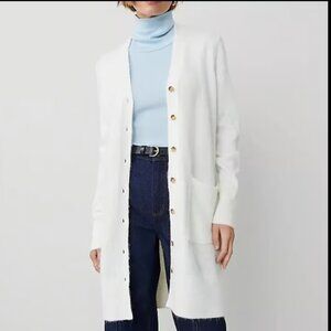 ANN TAYLOR WEEKEND COLLECTION WINTER WHITE BRUSHED LONG V NECK CARDIGAN SWEATER